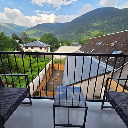 Au 8 Du Διαμέρισμα *